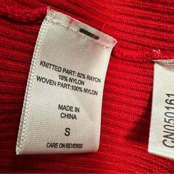 7 Avenue High Neck With Sheer Flutter Sleeve & Key Hole Neck Holiday Christmas - Picture 8 of 11